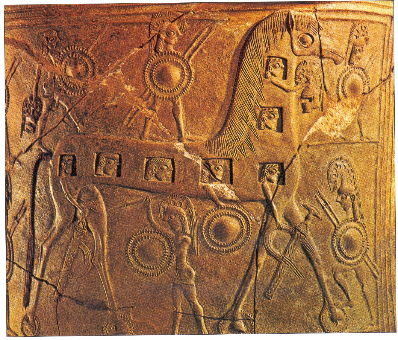 Il cavallo di Troia, rilievo su anfora, 675 aC,  Museo di Mykonos