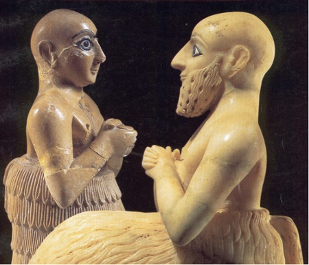 06 Statue del III millennio a.C.,a sinistra, Museo Archeologico di Damasco, a destra, Museo del Louvre, Parigi