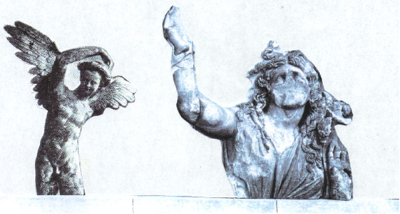 Eros volante, Museo del Louvre, Parigi   Gea, 2° sec. aC, Pergamonmuseum, Berlino