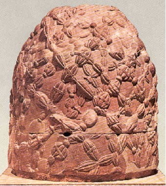 Omphalos, l’ombelico del mondo, copia ellenistica di scultura arcaica, Museo, Delfi